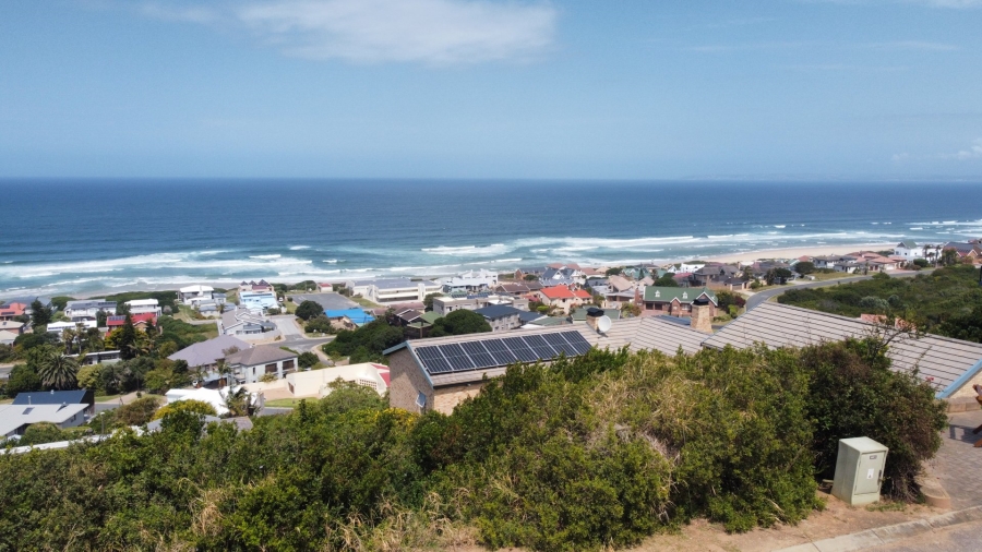  Bedroom Property for Sale in Outeniqua Strand Western Cape